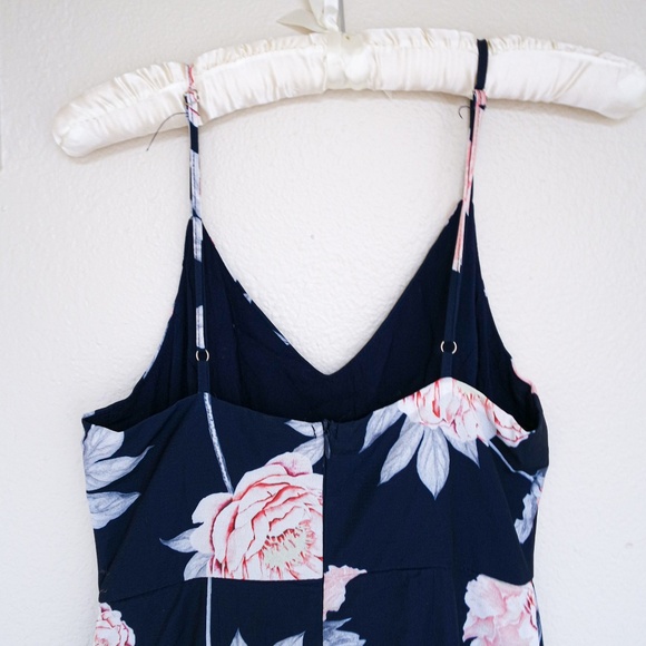 Floral Midi-Dress / Wrap-Around Style - Picture 4 of 8